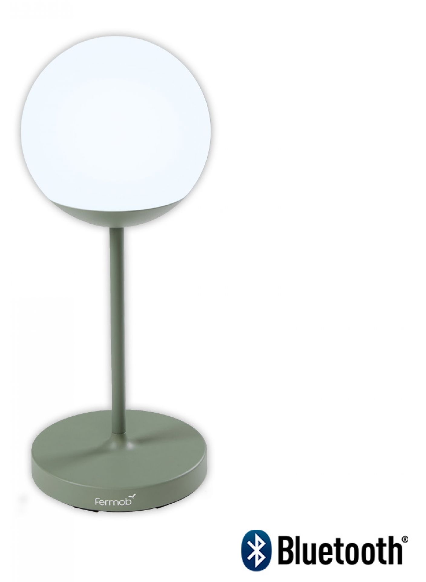 Mooon Tischleuchte von Fermob in Kaktusgrün: Moderne LED-Lampe für Innen und Außen.